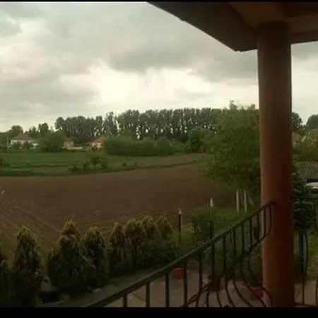 Casa de Férias Vencsellői Wellness